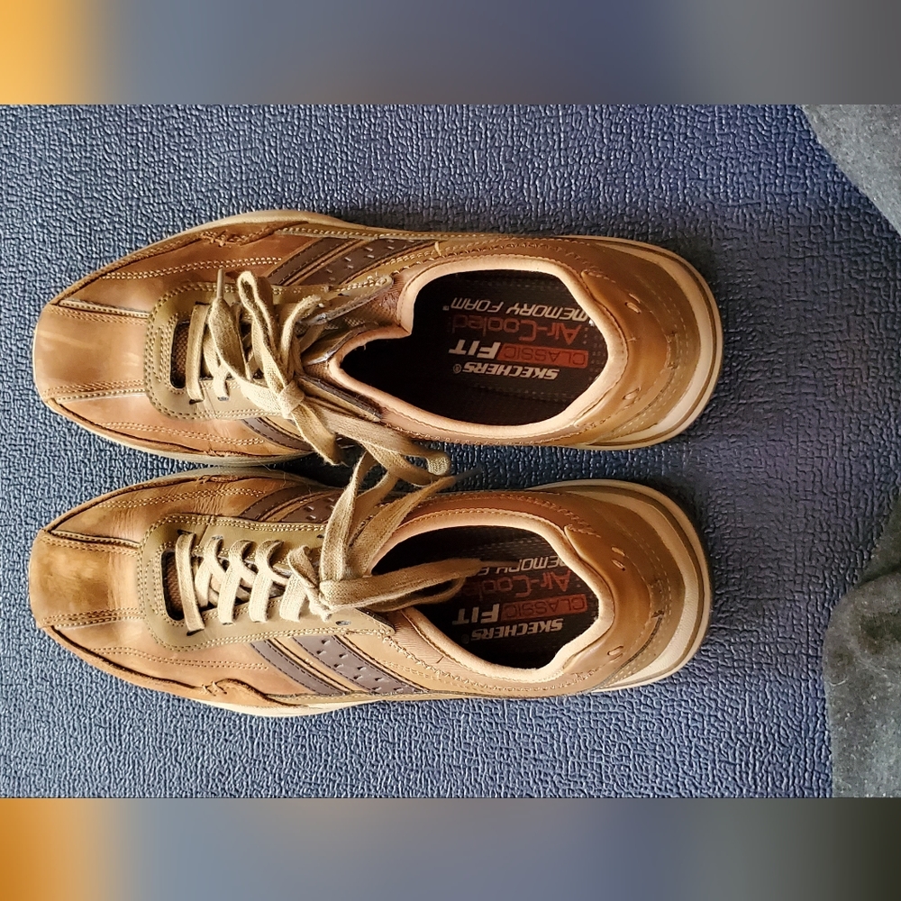 Brown sketchers men's sneakers.